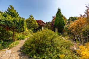 Photo 13- click for photo gallery